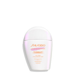 A  closed, rounded white bottle of Shiseido Urban Environment Oil-Free Sunscreen SPF 42 30mL against a white background. The label includes the product name, as well as describing that it is oil-free, contains hyaluronic acid, is a broad spectrum product, and is water resistant up to 40 minutes. The image also states that this product is recommended for daily use by the Skin Cancer Foundation, and it is also a US Winner for Marie Claire&rsquo;s Prix D&rsquo;Excellence De La Beaut&eacute; 2023.  